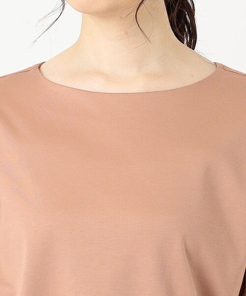 J.PRESS Ladies(J.プレス レディス)の「【UVケア・消臭効果・接触冷感】コンパクトコットンスムース ドルマンスリーブ カットソー(Tシャツ/カットソー・レディース・ホワイト系/グレー系/ダークブラウン系/ベージュ系/スモーキーグリーン系/ピンク系・SMALL)」の8枚目の写真