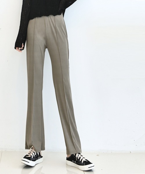 me+em select（ミームセレクト）の「リブピンタックセミフレアパンツ（その他パンツ・レディース・アイボリー/ベージュ/ブラック/カーキ/グリーン・FREE）」の5枚目の写真