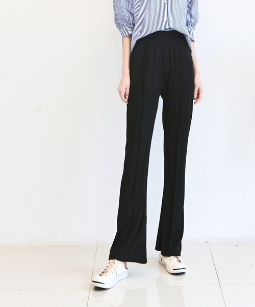 me+em select（ミームセレクト）の「リブピンタックセミフレアパンツ（その他パンツ・レディース・アイボリー/ベージュ/ブラック/カーキ/グリーン・FREE）」の4枚目の写真