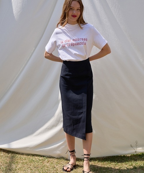 ANEDIT（アンエディット）の「【ANEDIT 】アンバランスリネンスカート / Unbalance Linen Skirt（スカート・レディース・オートミール/ダークネイビー・SMALL/MEDIUM）」の3枚目の写真