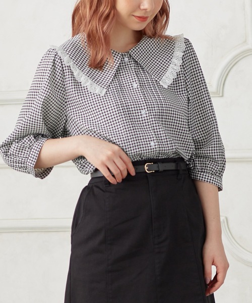 Honeys（ハニーズ）の「フリル衿ブラウス（シャツ/ブラウス・レディース・ホワイト/ブラック/ホワイト系その他/ピンクベージュ・S/M/L）」の2枚目の写真