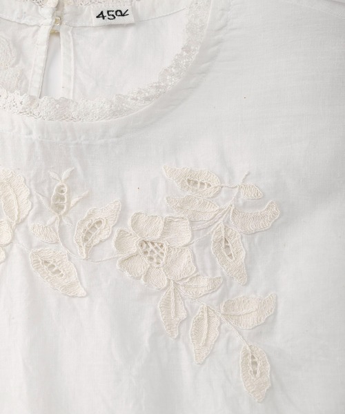 45R(フォーティファイブアール)の「インドカディの刺繍deTシャツ(シャツ/ブラウス・レディース・ホワイト・MEDIUM/LARGE)」の5枚目の写真