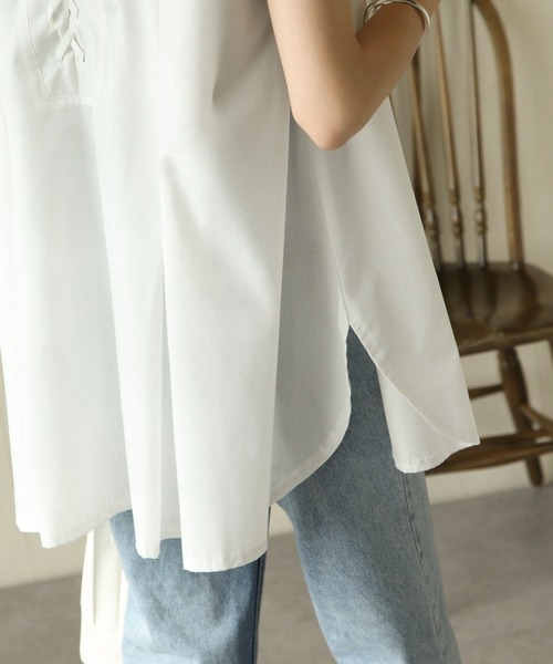 Chillfar（チルファー）の「2wayレースアップフレンチスリーブシャツチュニック（シャツ/ブラウス・レディース・ホワイト/ブラック・FREE）」の7枚目の写真