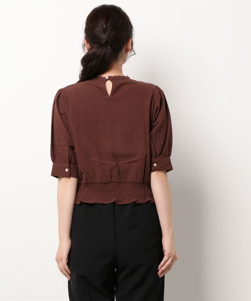 Riberry（リベリー）の「レース使いギャザースリーブブラウス（シャツ/ブラウス・レディース・ブラック/ベージュ/ブラウン/オフホワイト・MEDIUM）」の6枚目の写真