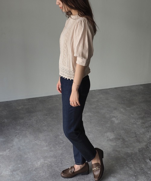 Riberry（リベリー）の「レース使いギャザースリーブブラウス（シャツ/ブラウス・レディース・ブラック/ベージュ/ブラウン/オフホワイト・MEDIUM）」の17枚目の写真