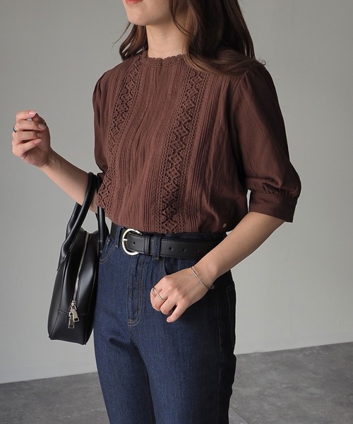 Riberry（リベリー）の「レース使いギャザースリーブブラウス（シャツ/ブラウス・レディース・ブラック/ベージュ/ブラウン/オフホワイト・MEDIUM）」の21枚目の写真