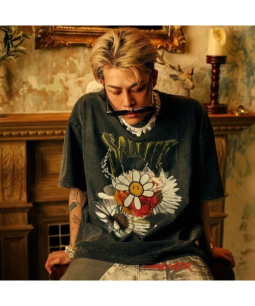 SAD REBORN DOLLS（サッドリボーンドルズ）の「『SALUTE/サルーテ』Washed Flower Vintage Tee by SALUTE/ウォッシュド フラワー ヴィンテージ加工 Tシャツ カットソー（Tシャツ/カットソー・メンズ・チャコールグレー/パープル・M）」の9枚目の写真