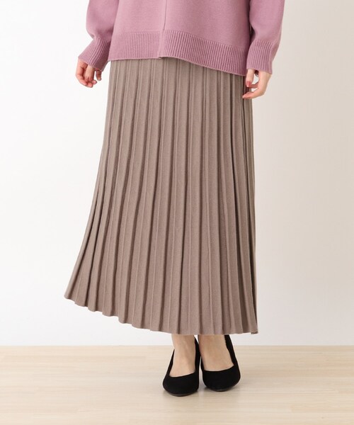 DRESKIP(ドレスキップ)の「◆もちもちプリ-ツニットスカート(スカート・レディース・ブラック/ライトベージュ/ブラウン系その他2/ベージュ系その他6/ブラック系3/パープル系・02/03/04)」の3枚目の写真