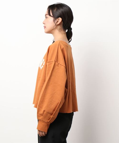 RETRO GIRL（レトロガール）の「ロゴショートトレーナー（スウェット・レディース・オフホワイト/チャコールグレー/ライトグレー/オレンジ・FREE）」の7枚目の写真