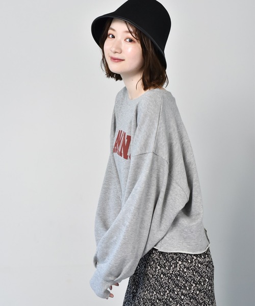 RETRO GIRL（レトロガール）の「ロゴショートトレーナー（スウェット・レディース・オフホワイト/チャコールグレー/ライトグレー/オレンジ・FREE）」の6枚目の写真