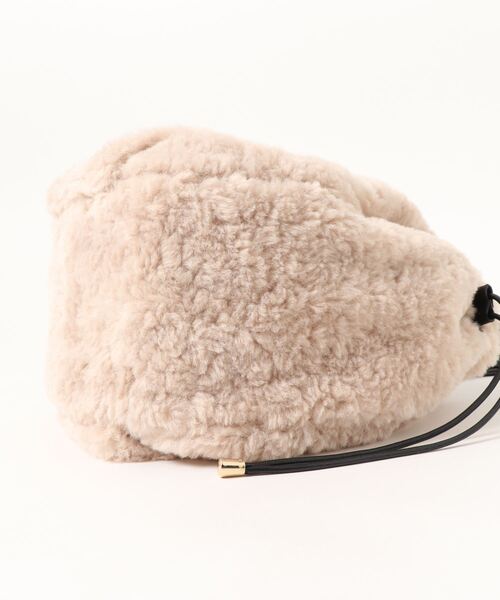 CAPRICIEUX LE'MAGE（カプリシューレマージュ）の「ぷっくりエコファーバッグ（ショルダーバッグ・レディース・アイボリー/グレー・FREE）」の5枚目の写真