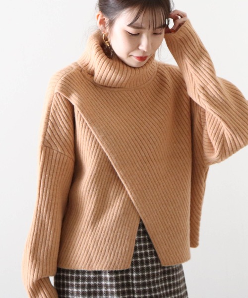 Cheek（チーク）の「クロスカシュクールハイネック２ＷＡＹニット（ニット/セーター・レディース・オレンジ/オフホワイト/ベージュ・MEDIUM）」の2枚目の写真