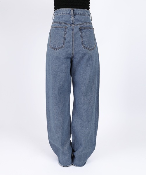 WC（ダブル シー）の「ストレートデニムパンツ（デニムパンツ・レディース・ブルー・FREE）」の4枚目の写真