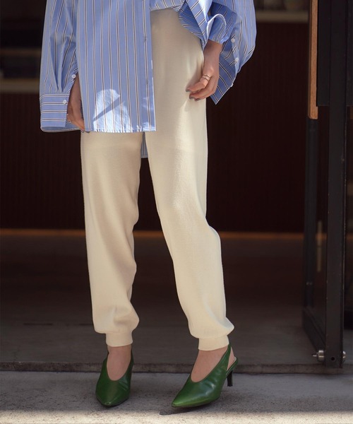 titivate(ティティベイト)の「ニットジョガーパンツ(その他パンツ・レディース・アイボリー/キャメル/ブラック・S/M/L)」の18枚目の写真