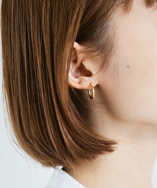 wiwa(ウィワ)の「wiwa:SILVER SMALL HOOP PIERCE スモール フープ ピアス(ピアス(両耳用)・レディース・シルバー/ゴールド・FREE)」の7枚目の写真