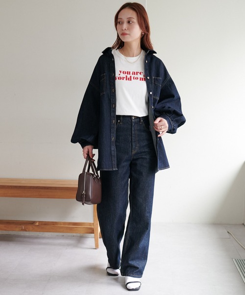 DISCOAT（ディスコート）の「【WEB限定】アメリカンロゴロングTシャツ（Tシャツ/カットソー・レディース・チャコールグレー/アイボリー/ホワイト×グリーン/ホワイト×ブラック/ピンク/ホワイト×ブルー/ホワイト系その他3/ホワイト×シルバー・FREE）」の15枚目の写真