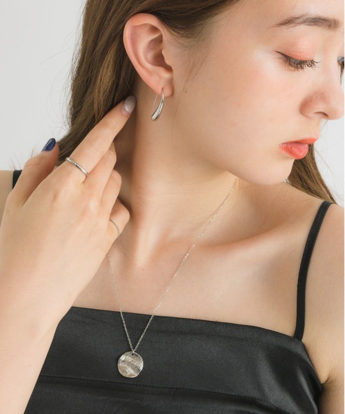 muku(ムク)の「金属アレルギー対応 スクラッチコインネックレス/ サージカルステンレス(ネックレス・レディース・シルバー/ゴールド・52/45)」の12枚目の写真