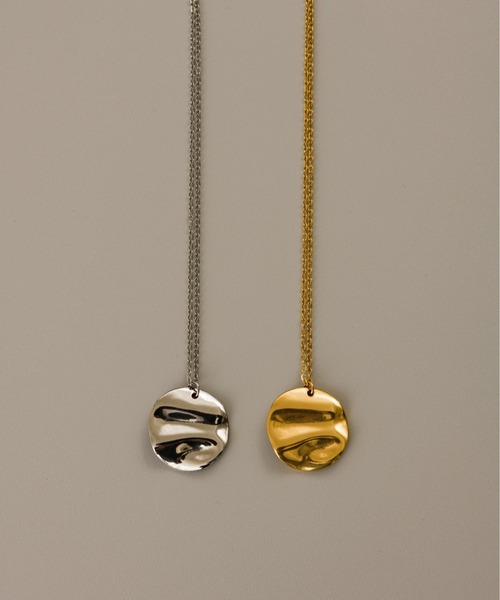 muku(ムク)の「金属アレルギー対応 スクラッチコインネックレス/ サージカルステンレス(ネックレス・レディース・シルバー/ゴールド・52/45)」の16枚目の写真