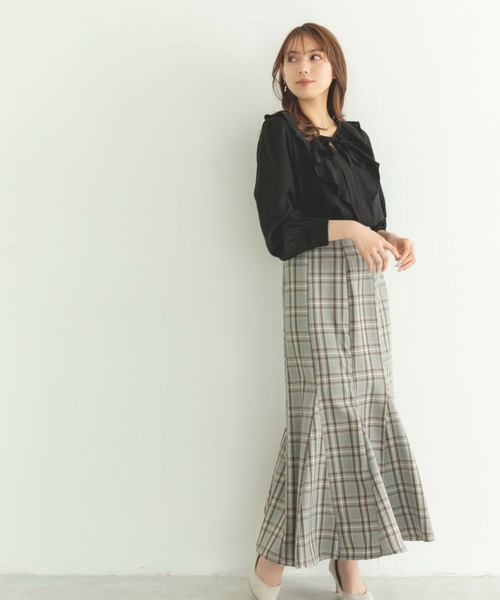 fifth(フィフス)の「レーヨンフリルカラーブラウス(シャツ/ブラウス・レディース・ホワイト/ブラック・M)」の5枚目の写真