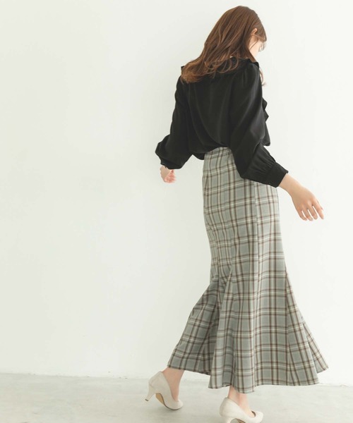 fifth(フィフス)の「レーヨンフリルカラーブラウス(シャツ/ブラウス・レディース・ホワイト/ブラック・M)」の6枚目の写真