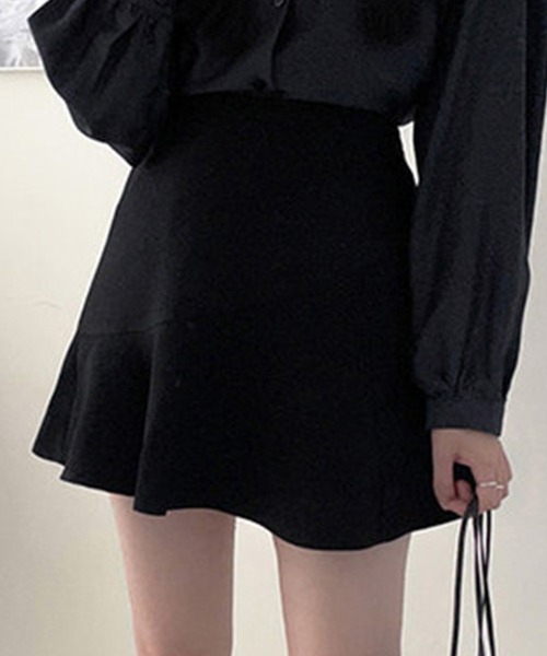 DAY CLOSET（デイ クローゼット）の「レディース 切り替えミニフレアヘムスカート（スカート・レディース・ブラック/ベージュ・M/L）」の3枚目の写真