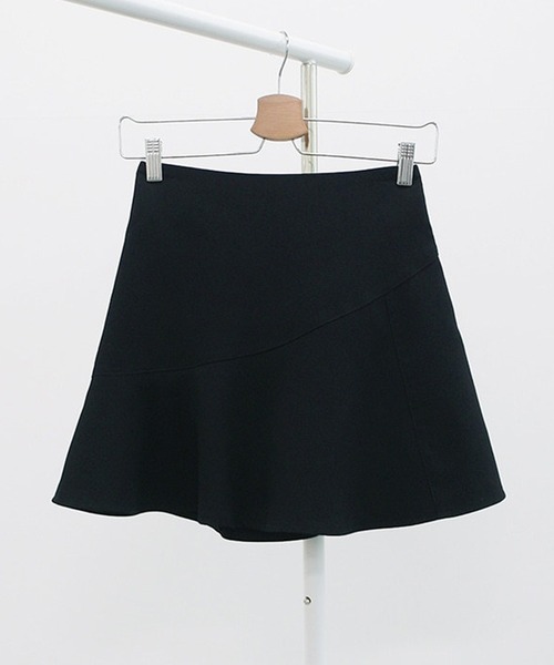 DAY CLOSET（デイ クローゼット）の「レディース 切り替えミニフレアヘムスカート（スカート・レディース・ブラック/ベージュ・M/L）」の8枚目の写真