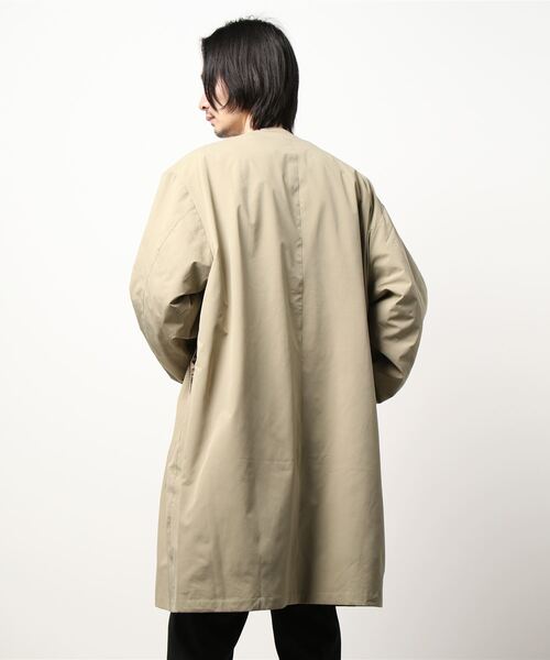 LOWRYS FARM（ローリーズファーム）の「ＧＥＲＲＹＳＴＲノーカラーコート　273396（ノーカラージャケット・メンズ・ブラック/ベージュ・MEDIUM/LARGE）」の4枚目の写真