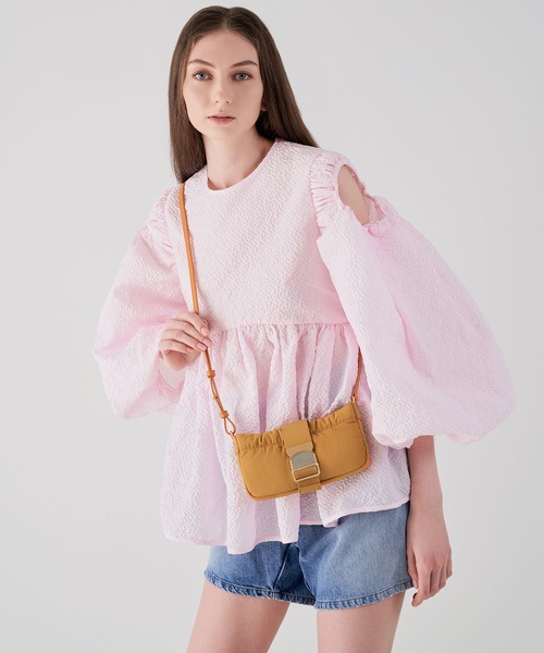 CHARLES & KEITH(チャールズ & キース)の「アスペン ルーシュドフォンポーチ / Aspen Ruched Phone Pouch(ボディバッグ/ウエストポーチ・レディース・グリーン/オレンジ/ライラック/ピンク・XS)」の11枚目の写真
