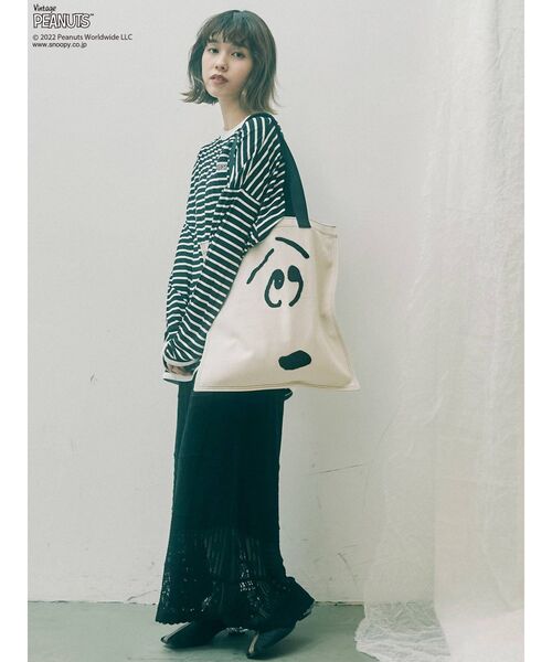 merry jenny（メリージェニー）の「PEANUTS tote bag（トートバッグ・レディース・オフホワイト/ブラック・FREE）」の3枚目の写真