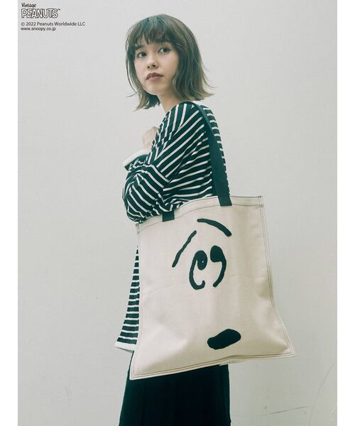 merry jenny（メリージェニー）の「PEANUTS tote bag（トートバッグ・レディース・オフホワイト/ブラック・FREE）」の5枚目の写真