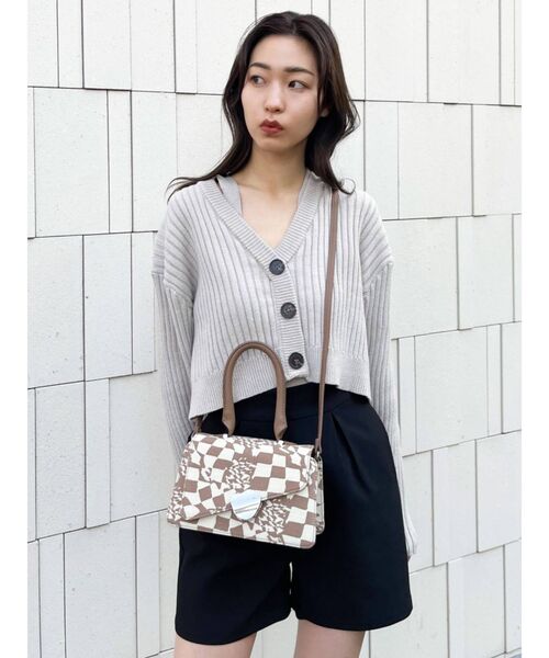 EMODA（エモダ）の「ワイドタックショートパンツ（その他パンツ・レディース・ブラック/ベージュ・SMALL/MEDIUM）」の13枚目の写真