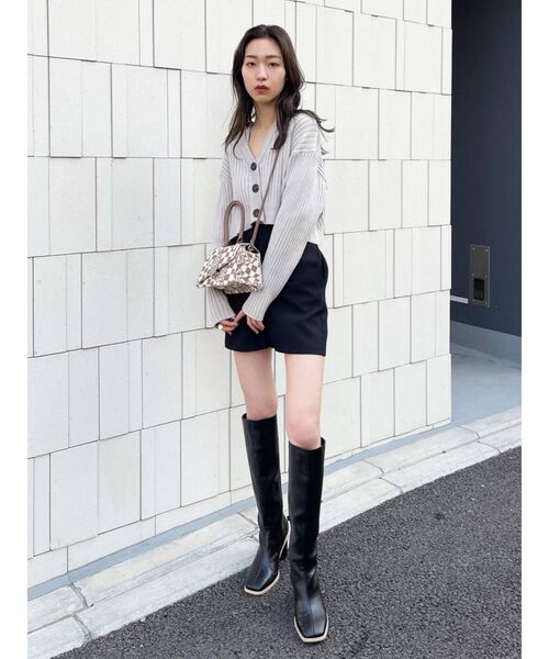 EMODA（エモダ）の「ワイドタックショートパンツ（その他パンツ・レディース・ブラック/ベージュ・SMALL/MEDIUM）」の15枚目の写真