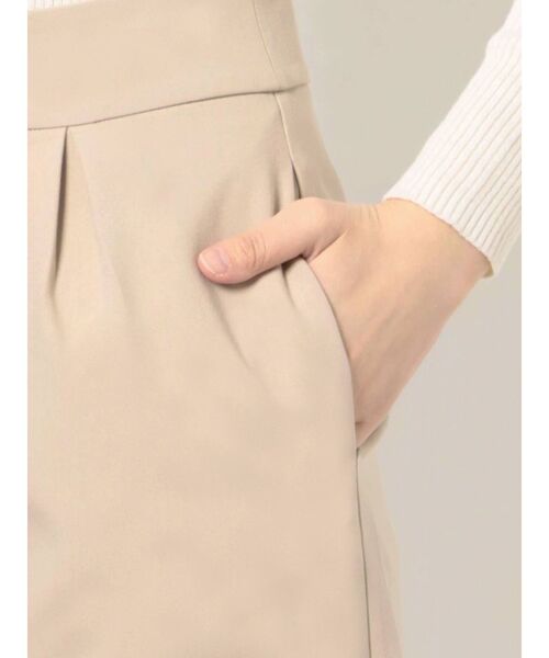 EMODA（エモダ）の「ワイドタックショートパンツ（その他パンツ・レディース・ブラック/ベージュ・SMALL/MEDIUM）」の21枚目の写真