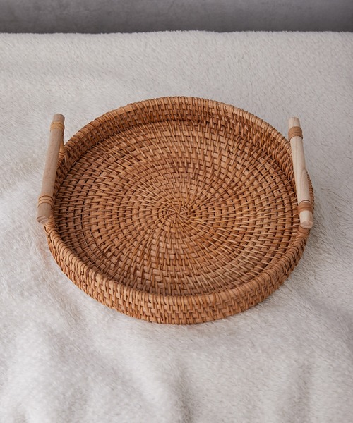 BIRTHDAY BAR（バースデイバー）の「ラタン編みトレイ Mサイズ（収納グッズ・レディース・ナチュラル・フリー）」の5枚目の写真