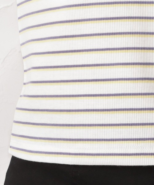 CONVERSE(コンバース)の「CONVERSE コンバース リブクロップドボーダーTシャツ(Tシャツ/カットソー・レディース・ホワイト/ブルー/ブラック/オフホワイト・L/M)」の20枚目の写真