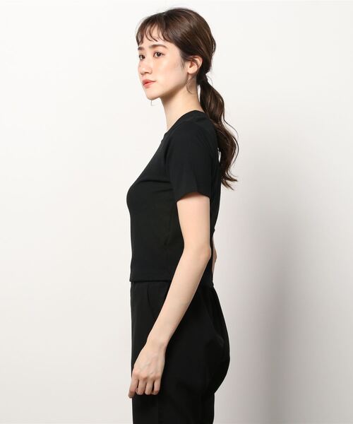CONVERSE(コンバース)の「CONVERSE コンバース リブクロップドボーダーTシャツ(Tシャツ/カットソー・レディース・ホワイト/ブルー/ブラック/オフホワイト・L/M)」の11枚目の写真