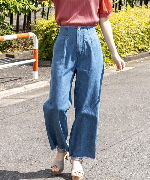 Honeys（ハニーズ）の「ストレートパンツ（デニムパンツ・レディース・ホワイト/ベージュ/ブルー/ブルー系その他・S/M/L）」の3枚目の写真