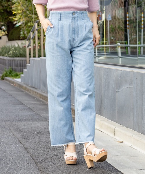 Honeys（ハニーズ）の「ストレートパンツ（デニムパンツ・レディース・ホワイト/ベージュ/ブルー/ブルー系その他・S/M/L）」の17枚目の写真