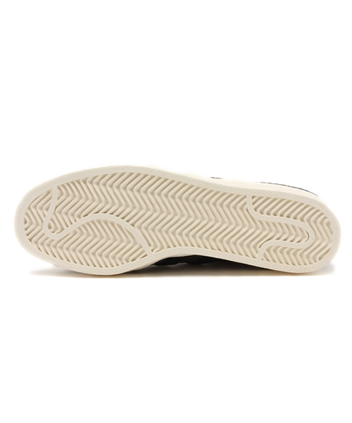 adidas CONSORTIUM(アディダスコンソーシアム)の「ユニセックス アディダス コンソーシアム ネイバーフッド スーパースター adidas CONSORTIUM SUPERSTAR 80V NBHD(スニーカー・レディース・ブラック・23.5cm/27.5cm/28.5cm/24.5cm/24cm/28cm/26.5cm/27cm/23cm/26cm/29cm)」の12枚目の写真