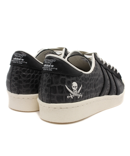 adidas CONSORTIUM(アディダスコンソーシアム)の「ユニセックス アディダス コンソーシアム ネイバーフッド スーパースター adidas CONSORTIUM SUPERSTAR 80V NBHD(スニーカー・レディース・ブラック・23.5cm/27.5cm/28.5cm/24.5cm/24cm/28cm/26.5cm/27cm/23cm/26cm/29cm)」の5枚目の写真