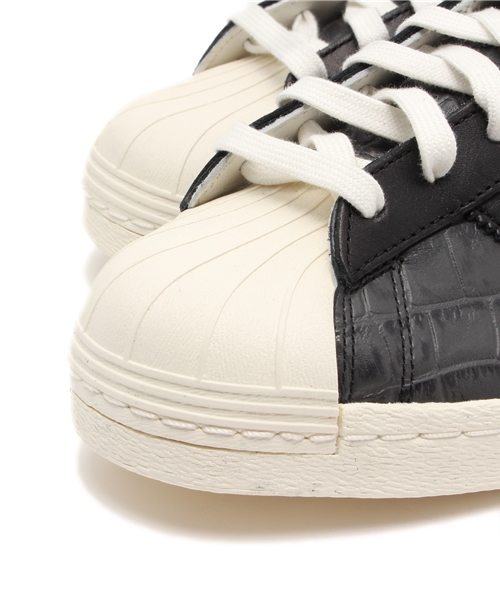 adidas CONSORTIUM(アディダスコンソーシアム)の「ユニセックス アディダス コンソーシアム ネイバーフッド スーパースター adidas CONSORTIUM SUPERSTAR 80V NBHD(スニーカー・レディース・ブラック・23.5cm/27.5cm/28.5cm/24.5cm/24cm/28cm/26.5cm/27cm/23cm/26cm/29cm)」の6枚目の写真