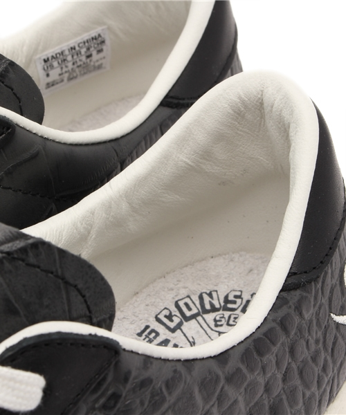 adidas CONSORTIUM(アディダスコンソーシアム)の「ユニセックス アディダス コンソーシアム ネイバーフッド スーパースター adidas CONSORTIUM SUPERSTAR 80V NBHD(スニーカー・レディース・ブラック・23.5cm/27.5cm/28.5cm/24.5cm/24cm/28cm/26.5cm/27cm/23cm/26cm/29cm)」の8枚目の写真