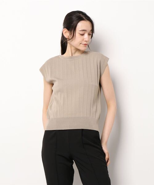 Te chichi TERRASSE（テチチテラス）の「プリーツ編みフレンチスリーブニット（ニット/セーター・レディース・ネイビー/モカ/オフホワイト・ﾌﾘ-）」の7枚目の写真