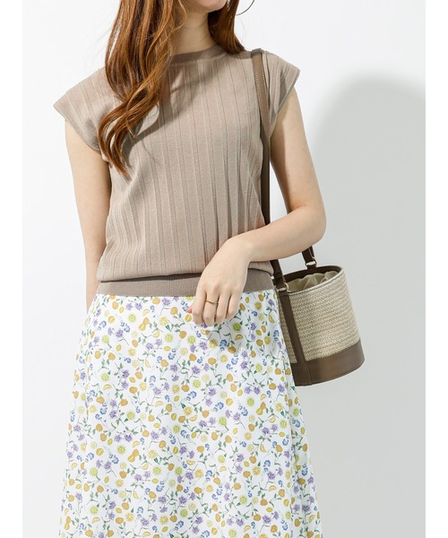 Te chichi TERRASSE（テチチテラス）の「プリーツ編みフレンチスリーブニット（ニット/セーター・レディース・ネイビー/モカ/オフホワイト・ﾌﾘ-）」の8枚目の写真