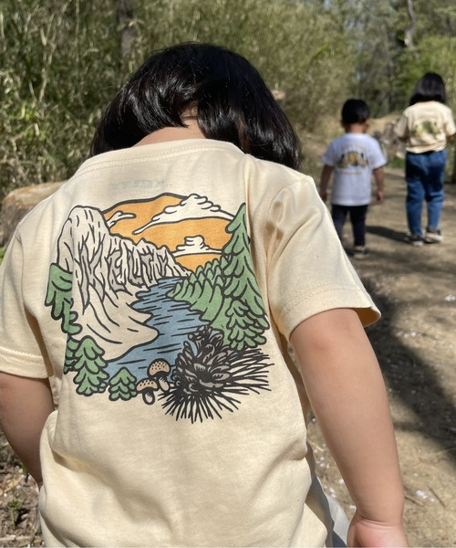 KELTY（ケルティ）の「ZOZO限定/KELTY キッズ 半袖 Tシャツ“LANDSCAPE”（Tシャツ/カットソー・キッズ・ホワイト/ベージュ・S/M/L）」の5枚目の写真