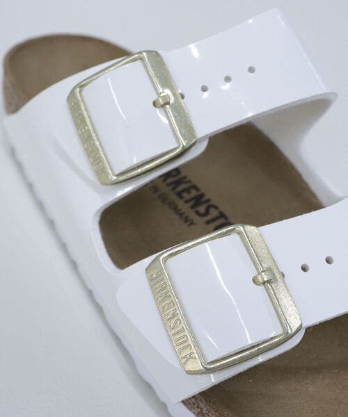 BIRKENSTOCK(ビルケンシュトック)の「【BIRKENSTOCK/ビルケンシュトック】ARIZONA Birko-Flor PATENT Narrow(サンダル・レディース・ブラック/ホワイト・37/38)」の6枚目の写真