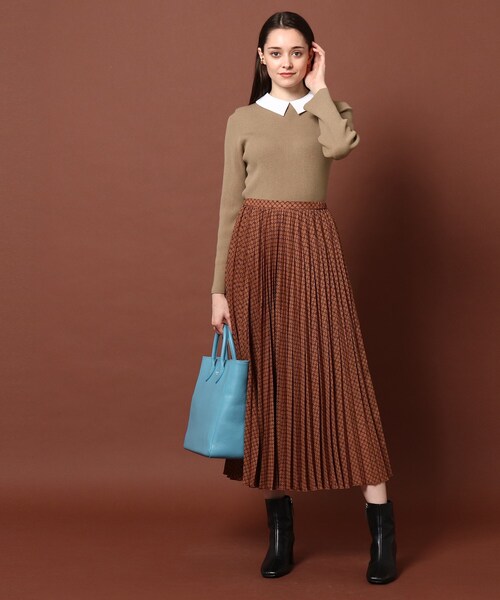 DRESSTERIOR(ドレステリア)の「◆【2WAY/CLASSY.12月号掲載】】デタッチャブルカラーリブニット(ニット/セーター・レディース・ブラック/ベージュ/ブルー/ボルドー・38/36)」の16枚目の写真