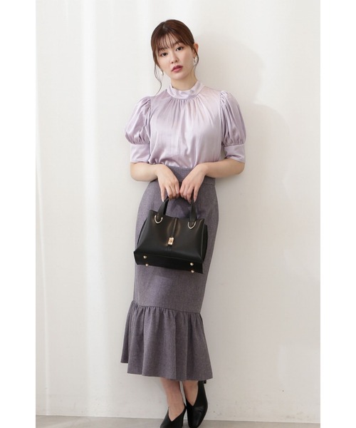 PROPORTION BODY DRESSING(プロポーションボディドレッシング)の「パフスリーブサテンブラウス / 1212210702(シャツ/ブラウス・レディース・ベージュ/パープル/カーキ・FREE)」の3枚目の写真