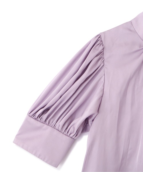 PROPORTION BODY DRESSING(プロポーションボディドレッシング)の「パフスリーブサテンブラウス / 1212210702(シャツ/ブラウス・レディース・ベージュ/パープル/カーキ・FREE)」の17枚目の写真
