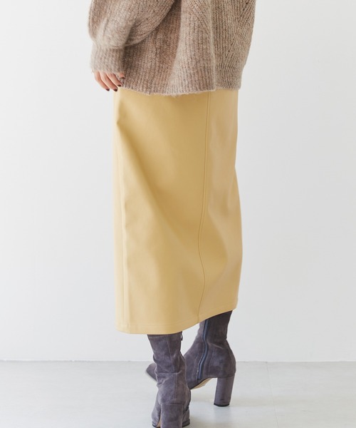 LAVEANGE（ラビアンジェ）の「合皮タイトスカート（スカート・レディース・ブラック/イエロー・LL/3L/4L/M/L）」の17枚目の写真